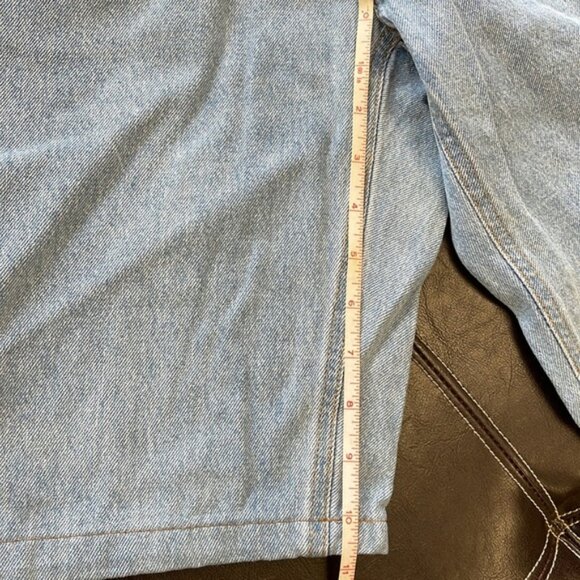 (7) 5ive Jungle & Co Women's Jean Shorts - Picture 5 of 6